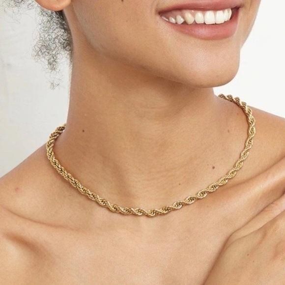 NEW 18K GOLD TWISTED CUBAN CHAIN NECKLACE, NICE NECKLACE, CUTE NECKLACE
